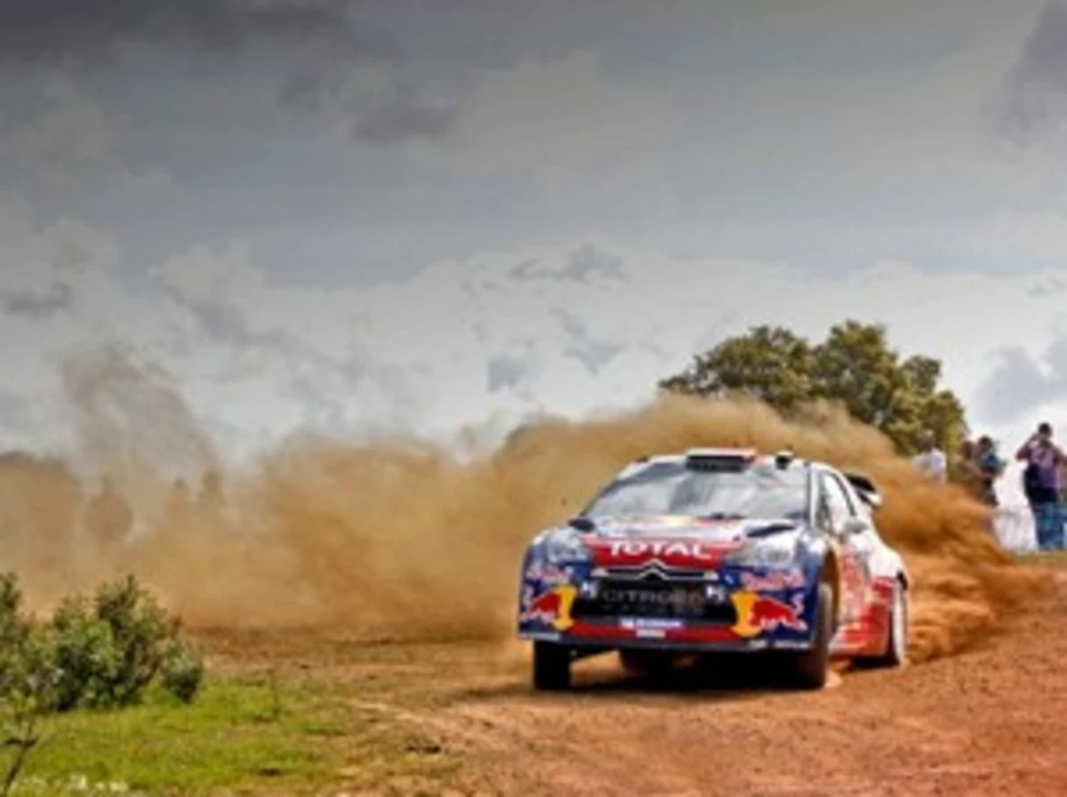 Why does overtake seems rarely happen in rally racing?